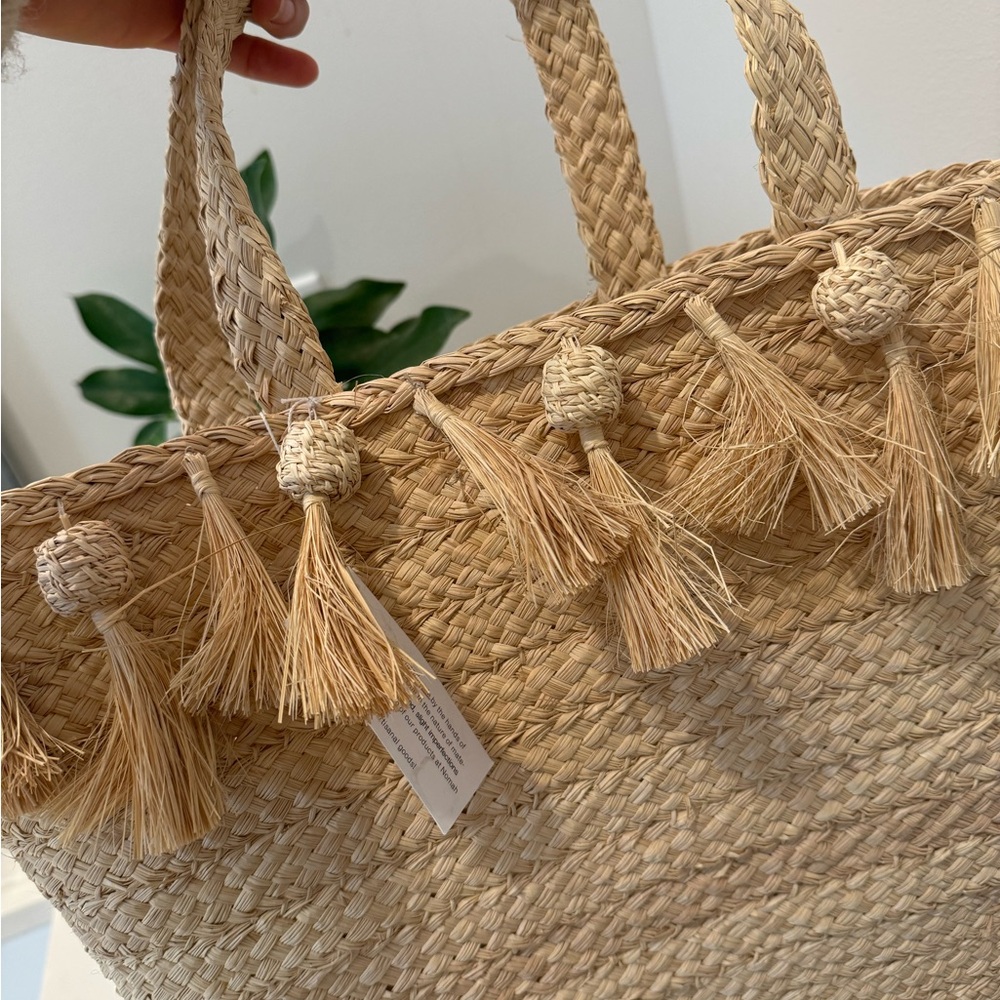 Palm beach bag. Made by artisans in Colombia this is 100% handmade.